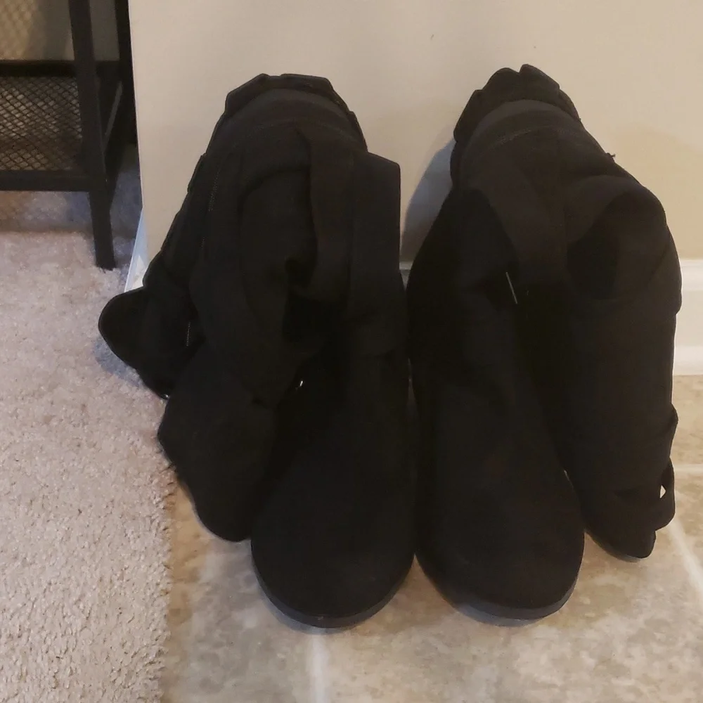 Strappy Heeled Knee Boot (WW) 10 Torrid Black - Picture 7 of 10